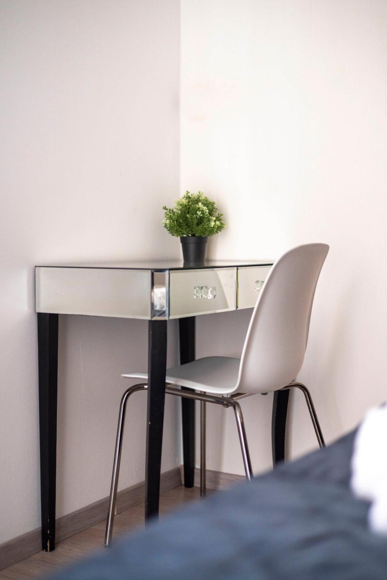 Exclusive Central Suite With Balcony By Prestige Homes Budapest Luaran gambar