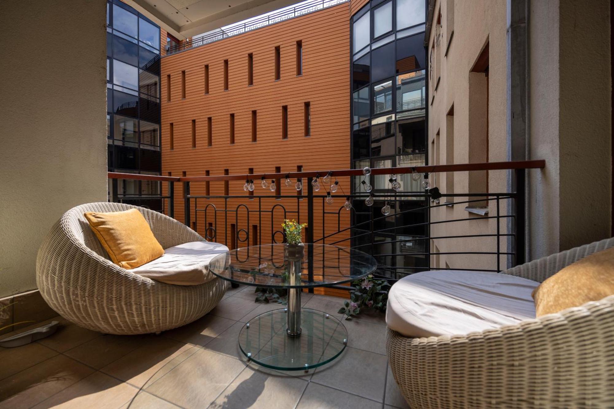 Exclusive Central Suite With Balcony By Prestige Homes Budapest Luaran gambar