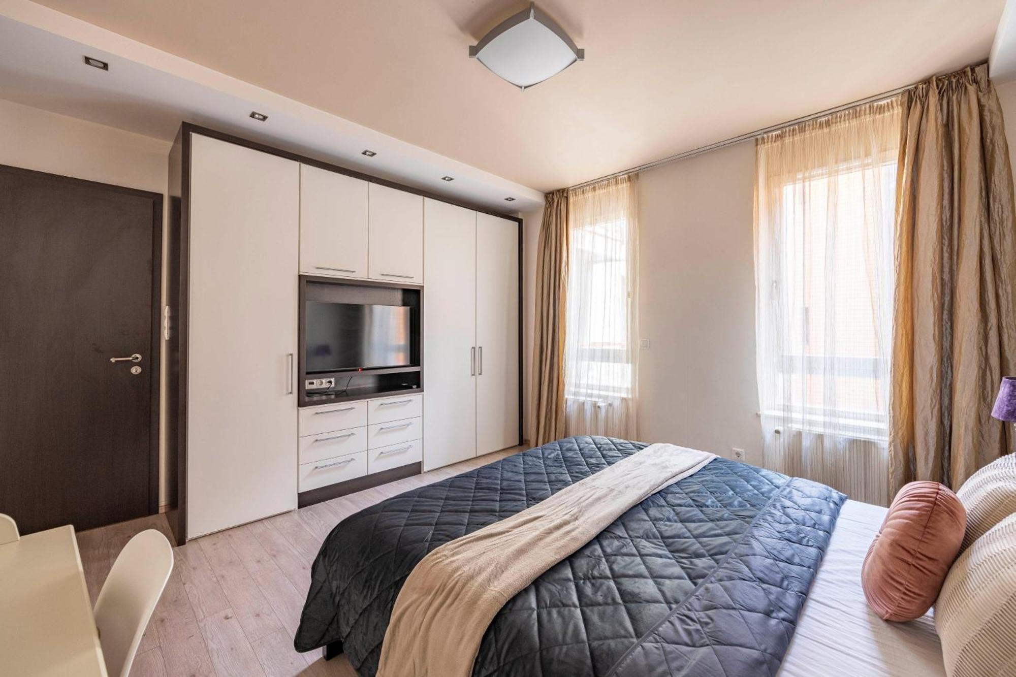 Exclusive Central Suite With Balcony By Prestige Homes Budapest Luaran gambar